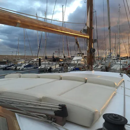 Goktuga Boat&breakfast Botel *