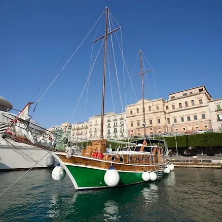 Goktuga Boat&breakfast Botel Syracuse
