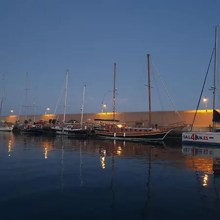 Goktuga Boat&breakfast Botel