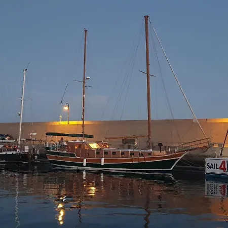 Goktuga Boat&breakfast *