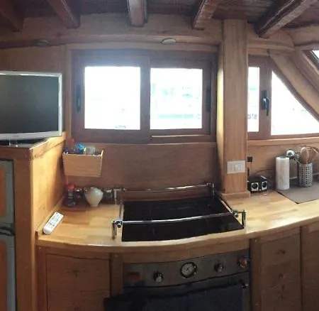 Goktuga Boat&breakfast * Syracuse