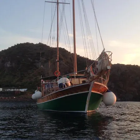 Goktuga Boat&breakfast Botel